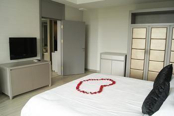 Century Sailboat Apartment Hotel Жичжао Екстер'єр фото